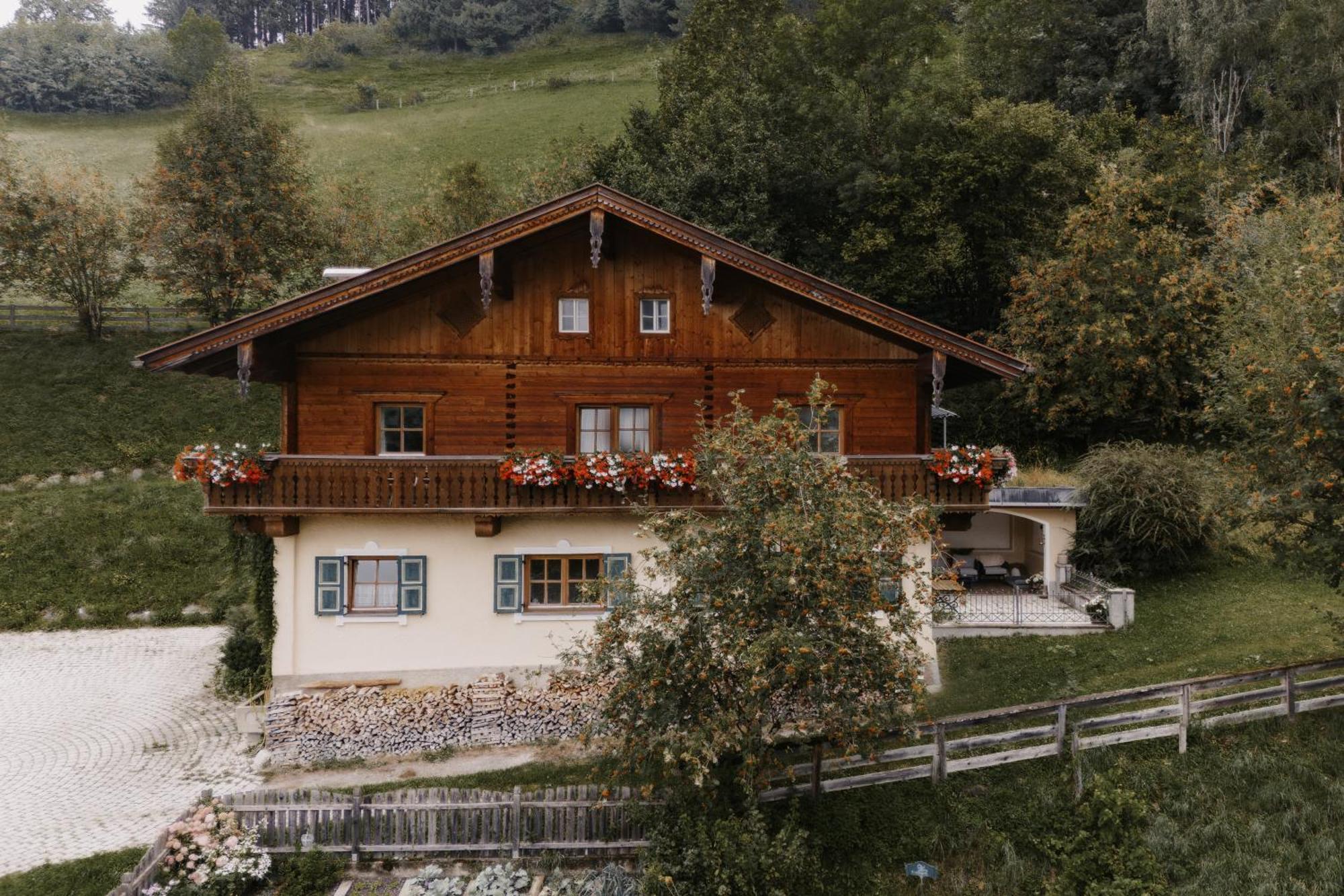 Gut Berg Naturhotel Sankt Johann im Pongau Kamer foto