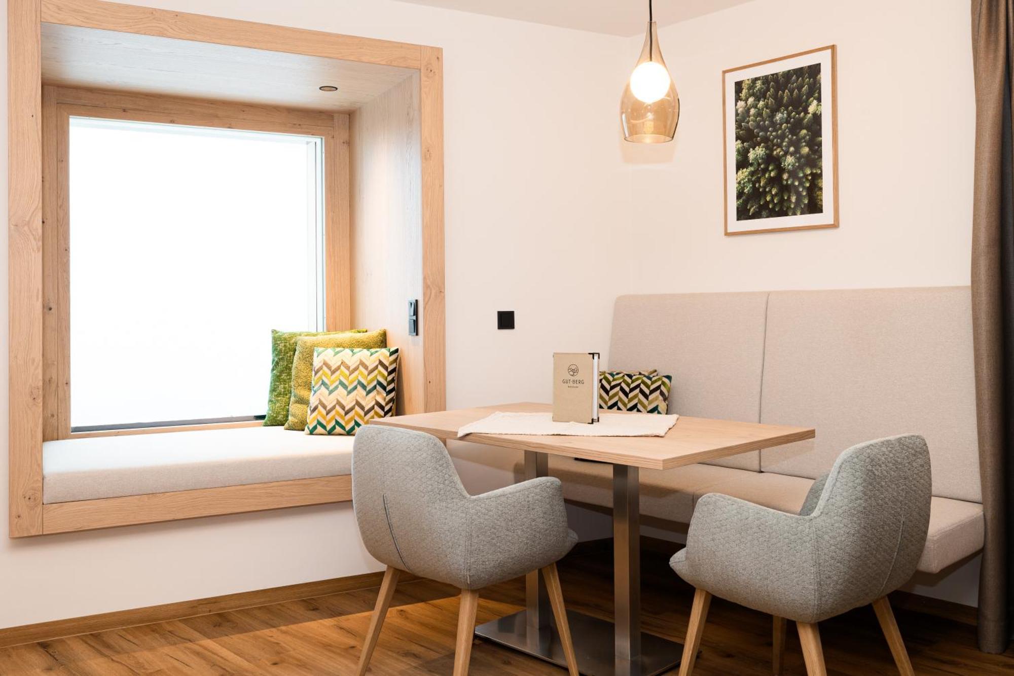 Gut Berg Naturhotel Sankt Johann im Pongau Kamer foto