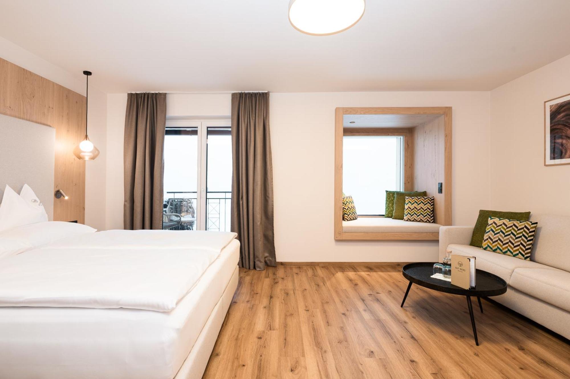 Gut Berg Naturhotel Sankt Johann im Pongau Kamer foto